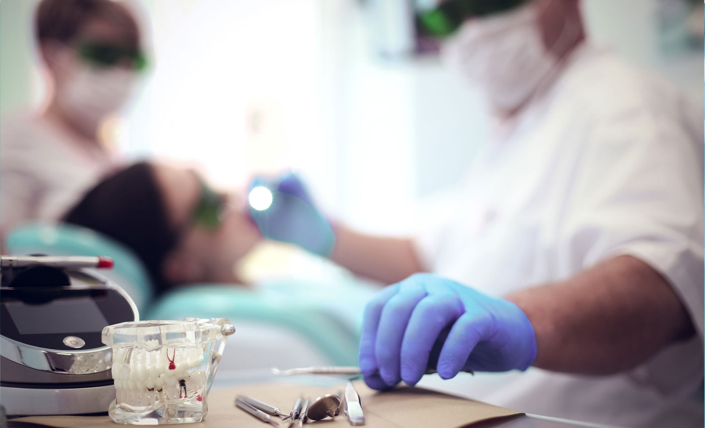 Clínica Dental (Dentista) para adultos en Vigo